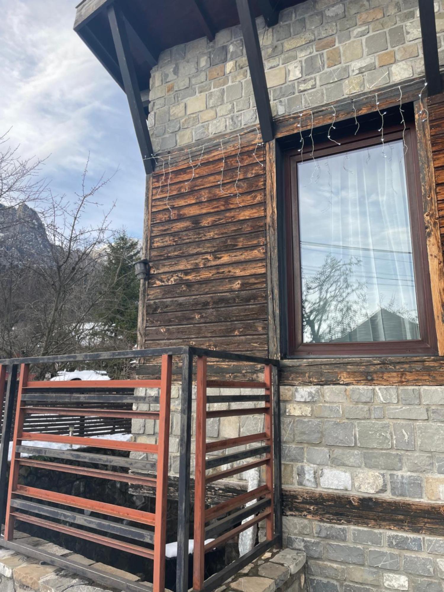 Casuta De Piatra Buşteni Exterior foto
