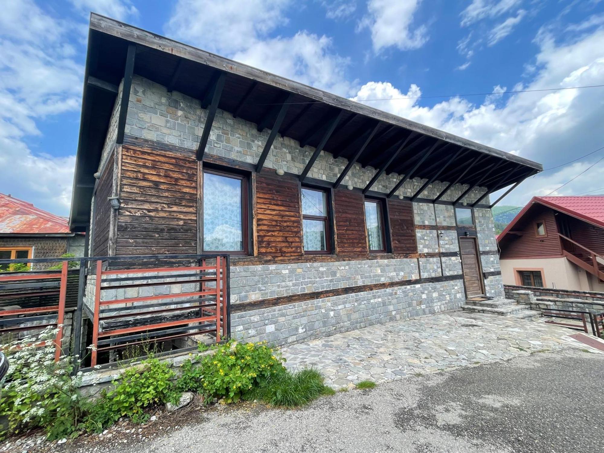 Casuta De Piatra Buşteni Exterior foto
